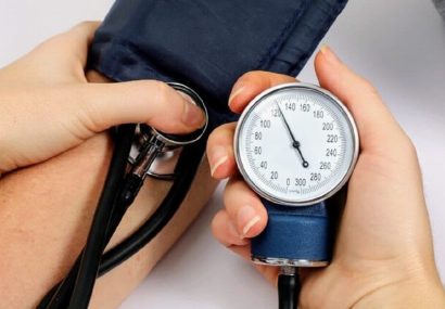 تشخیص فشارخون بالا از روی انگشتان | چه نوع غذایی برای کنترل فشار خون توصیه می‌شود؟