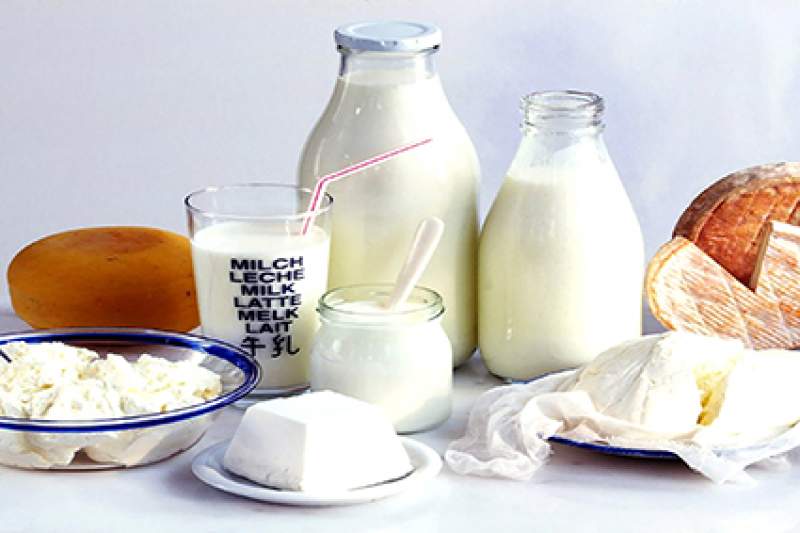 ایرانی ها یک سوم میانگین جهانی شیر و لبنیات مصرف می کنند