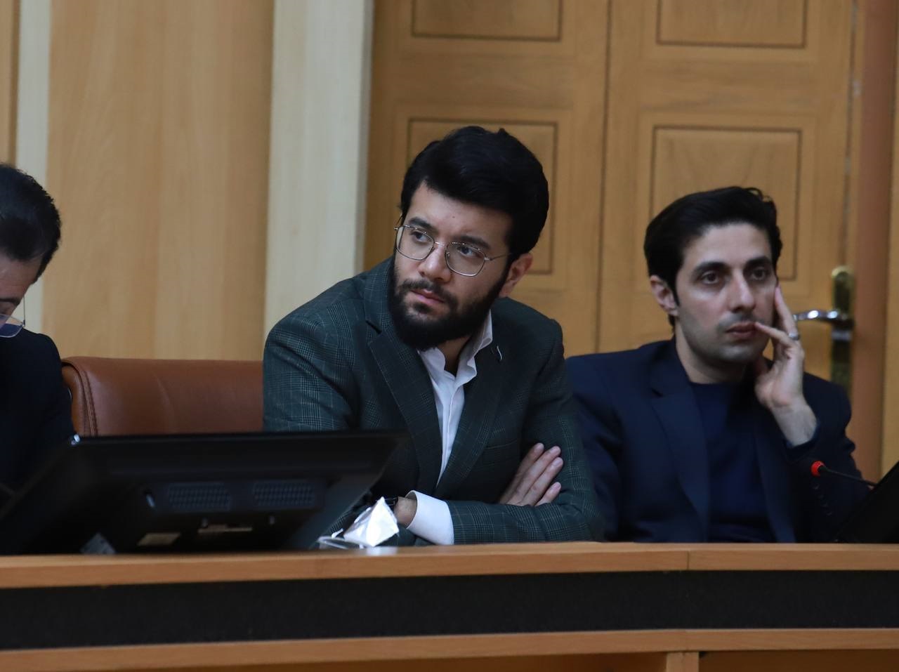 در حوزه راه‌آهن، آزادراه و پسماند به زودی به نتایج خوبی خواهیم رسید