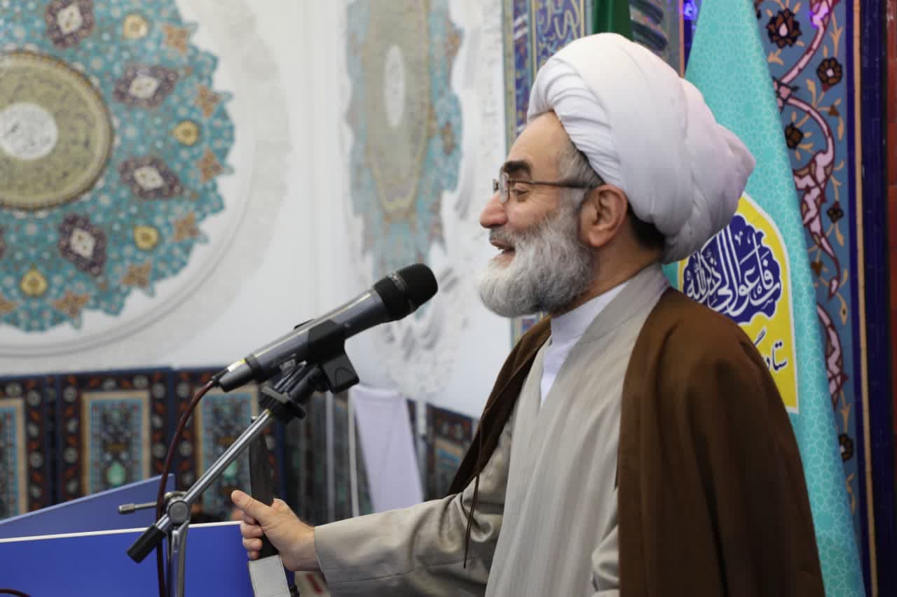 مردم در انتخابات به این مسئله دقت کنند که کاندیدا، آمریکا را کدخدا می‌داند یا خیر؟