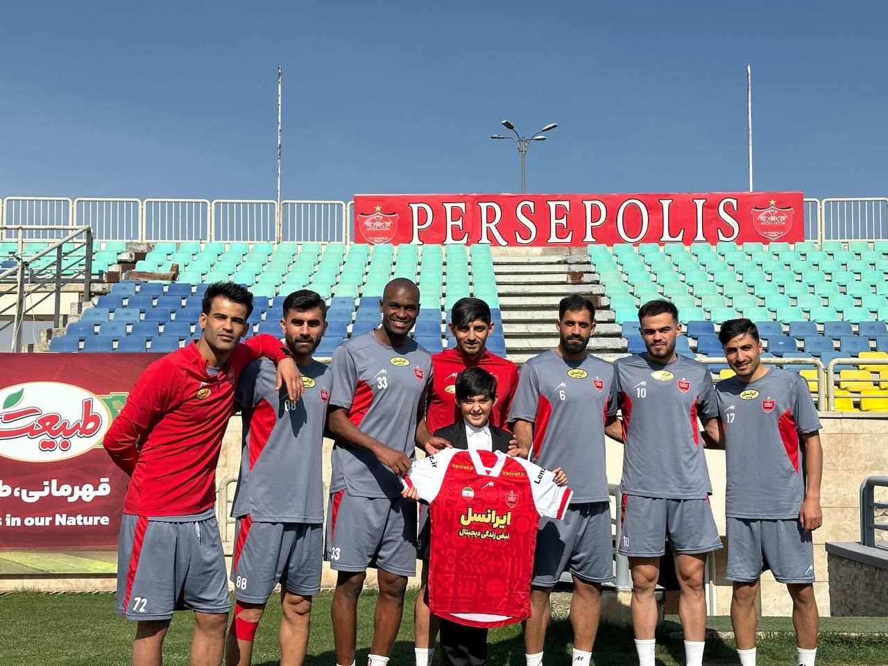 محمدصالح مهدی‌زاده قاری نوجوان گیلانی به تمرینات پرسپولیس رفت