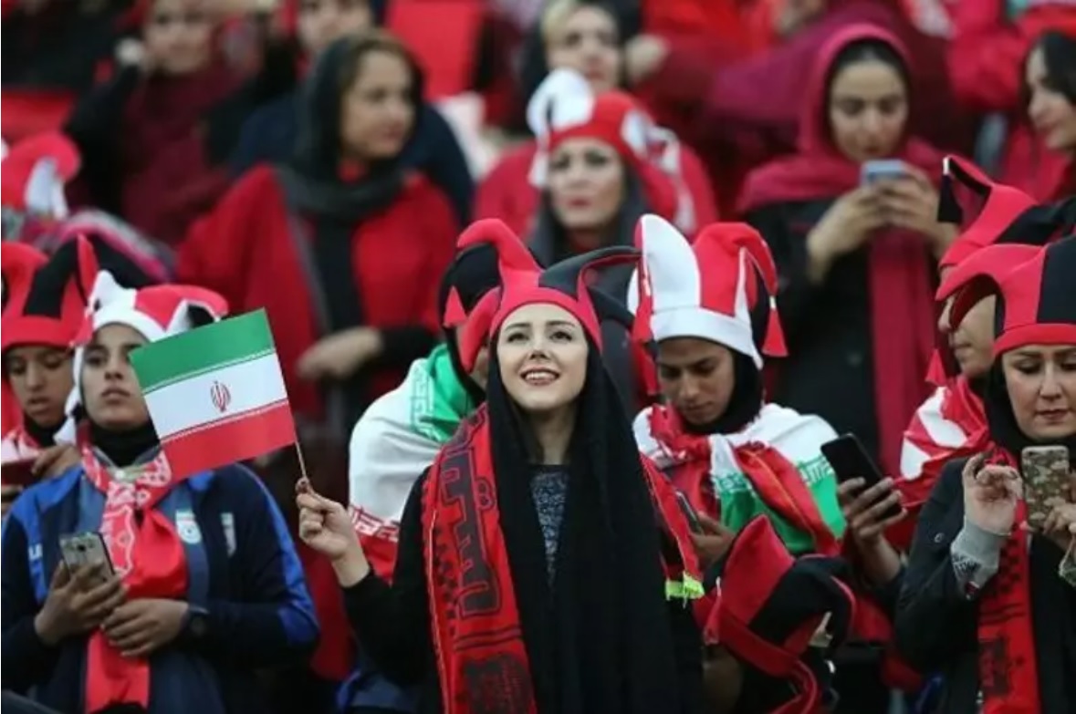 پرسپولیس – سپاهان فقط با حضور هواداران زن