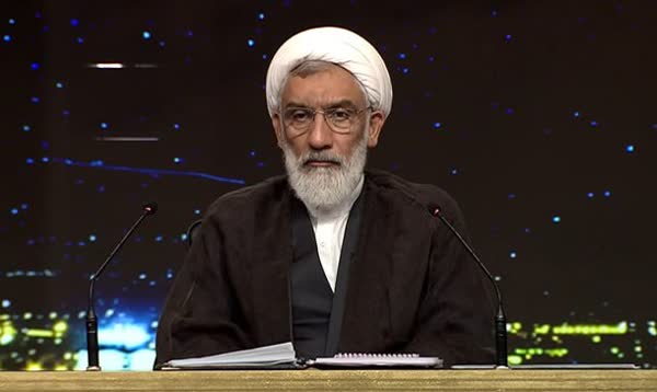 در شگفتم از یک جهان کم آگاهی و ادعا و یک ایران فرصت های بر باد رفته!